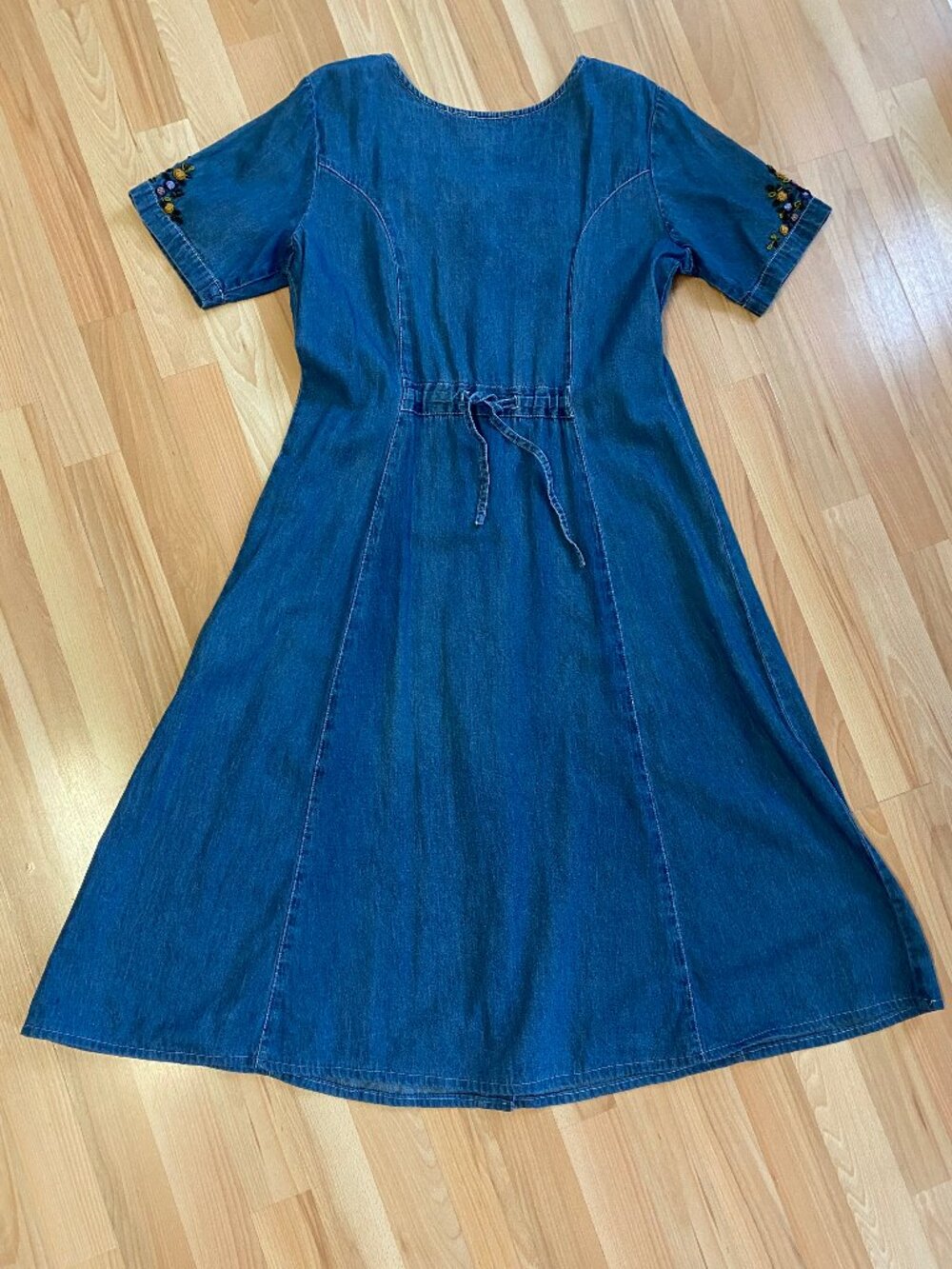 Vintage Embroidered Denim Midi Dress M-L - Picture 4 of 4